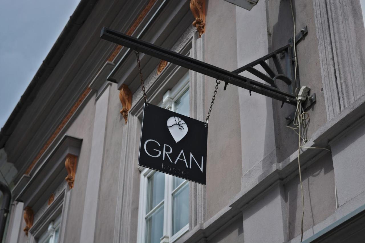 Gran Hostel Banská Bystrica Esterno foto