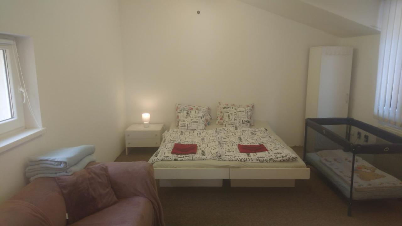 Gran Hostel Banská Bystrica Esterno foto